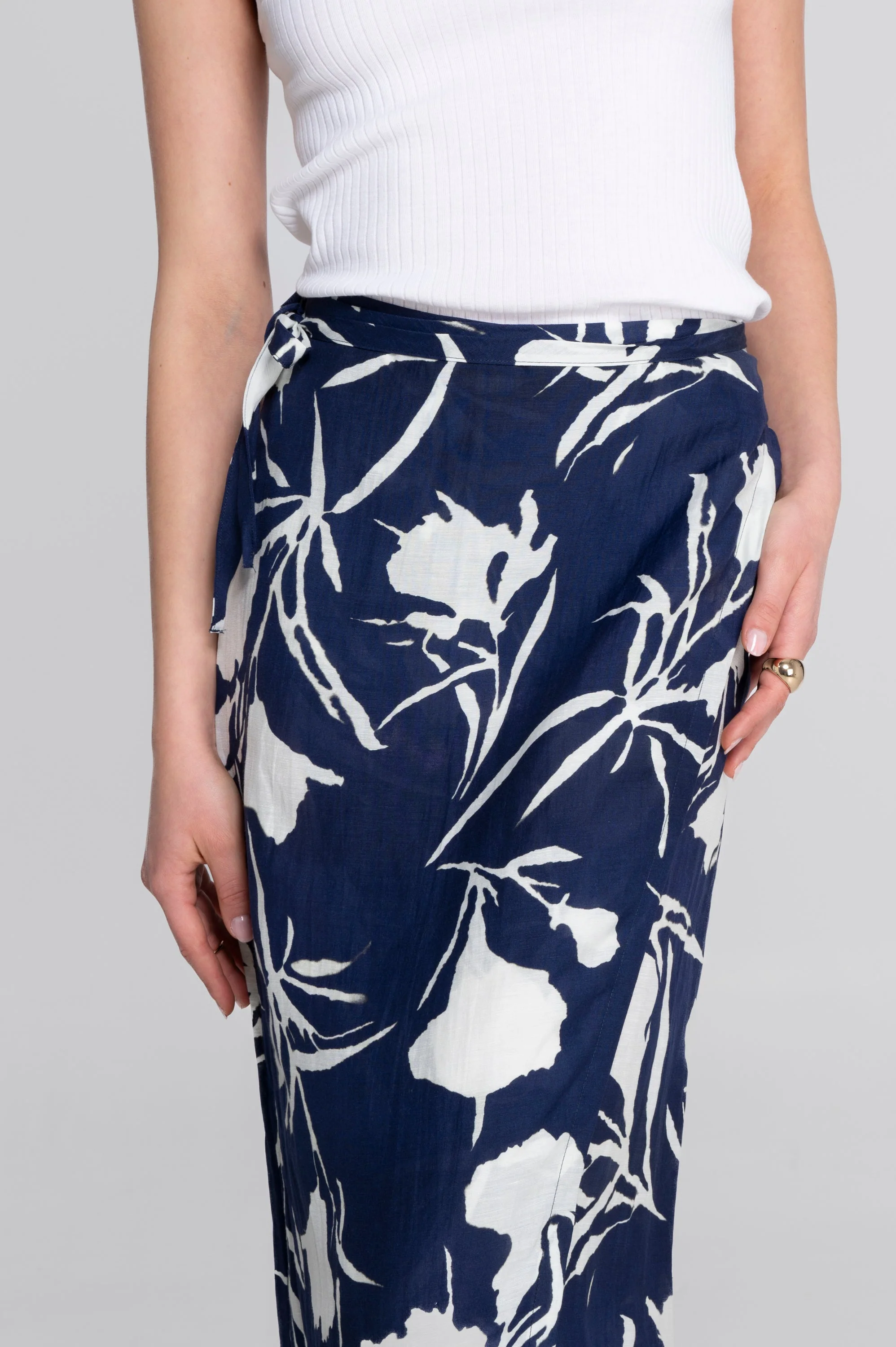 Printed linen-viscose wrap skirt 7535VL - Image 4