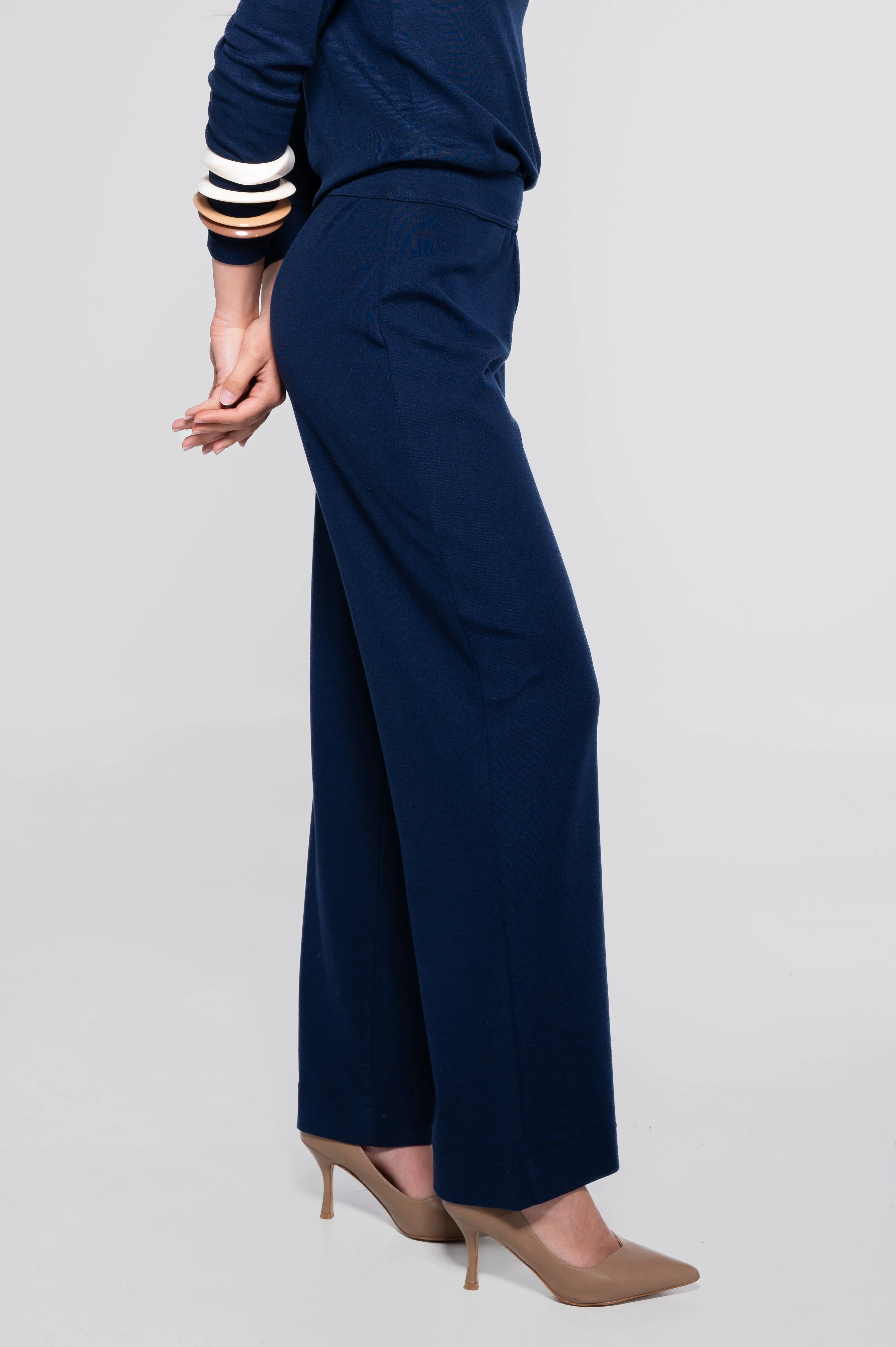 Wide-leg wool and silk trousers 5681 - Image 9