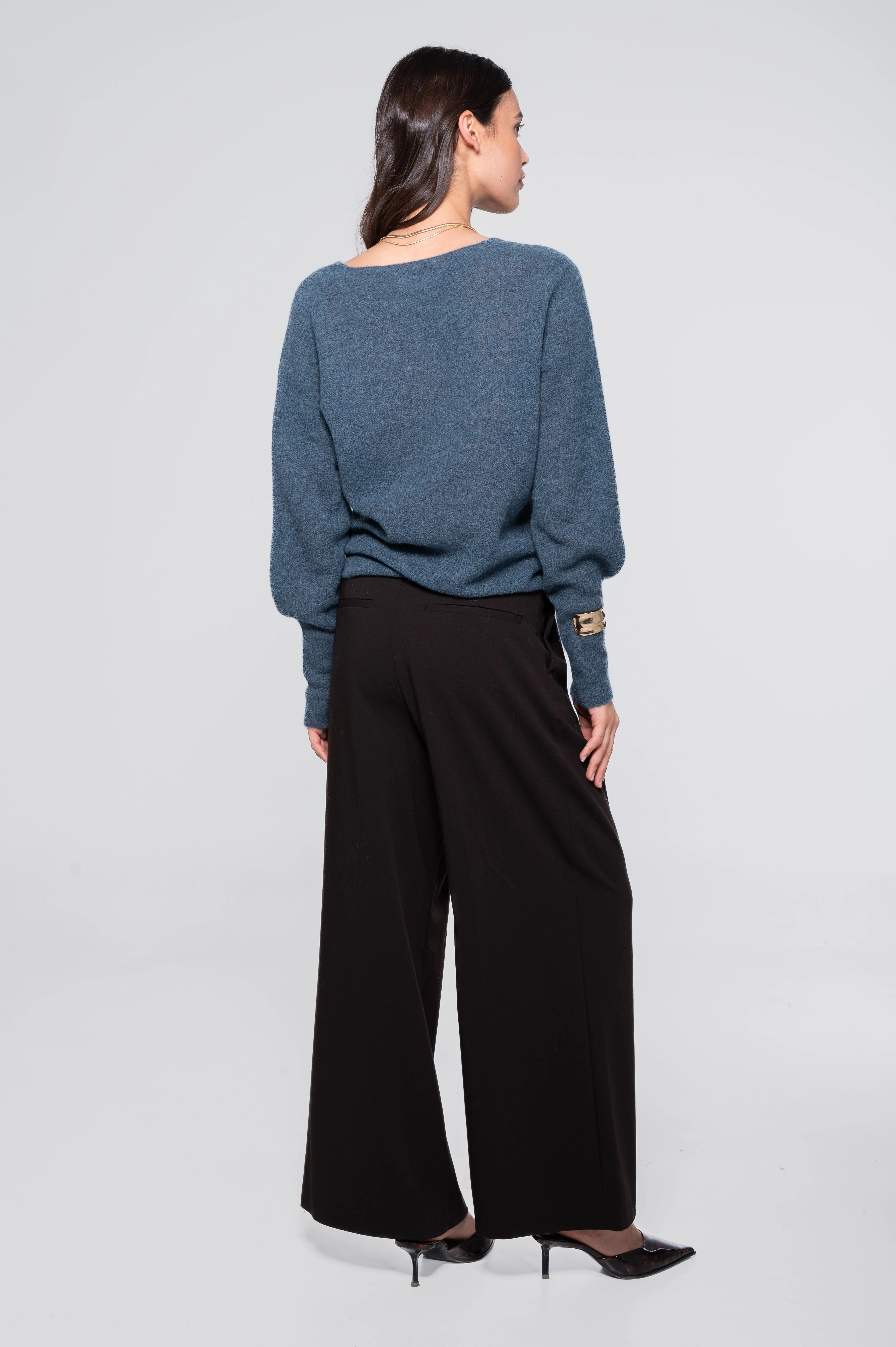V neck pullover in alpaca 7483 - Image 25