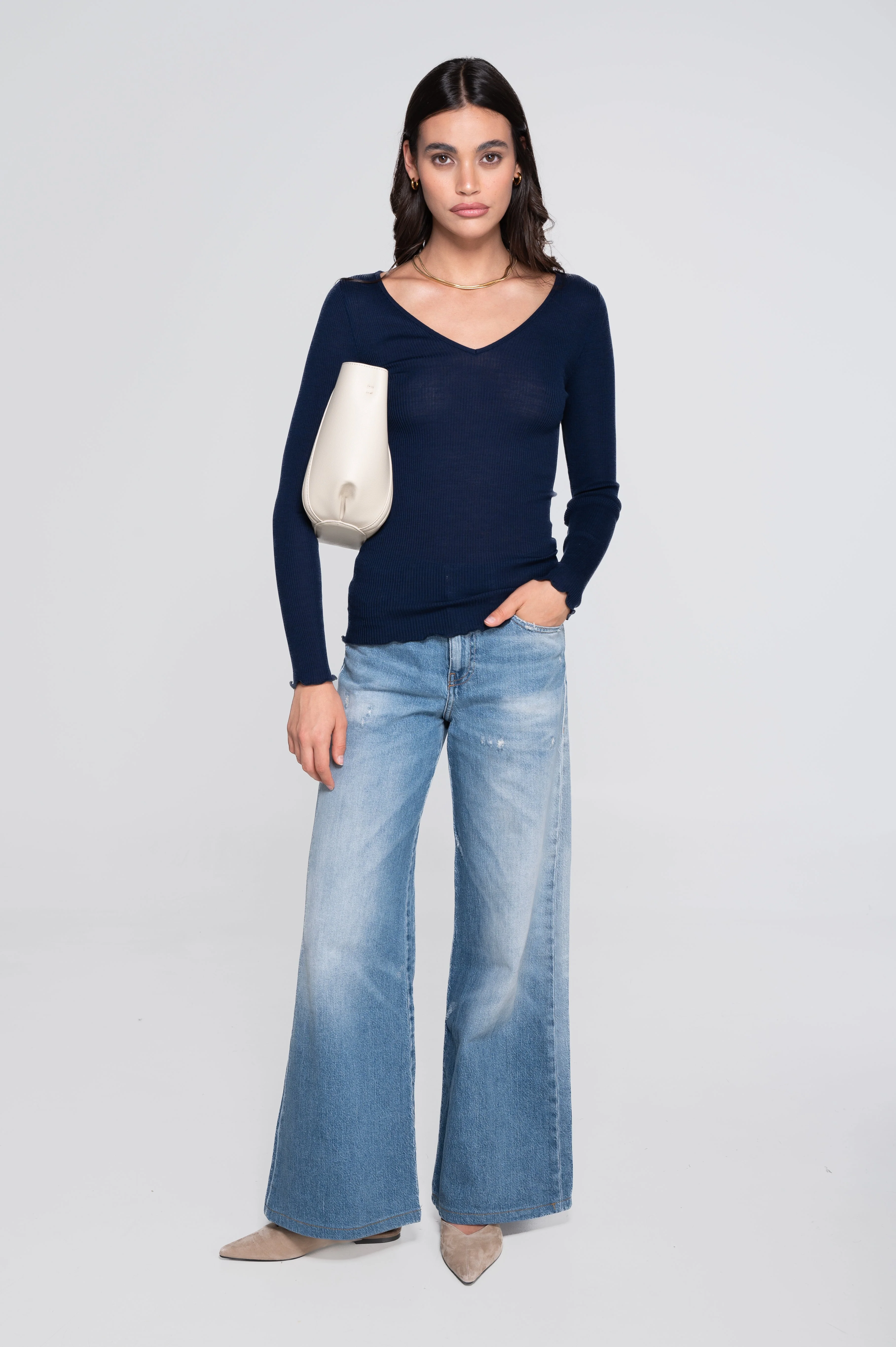 Wool and silk long sleeves V neck shirt 3486 - Image 11