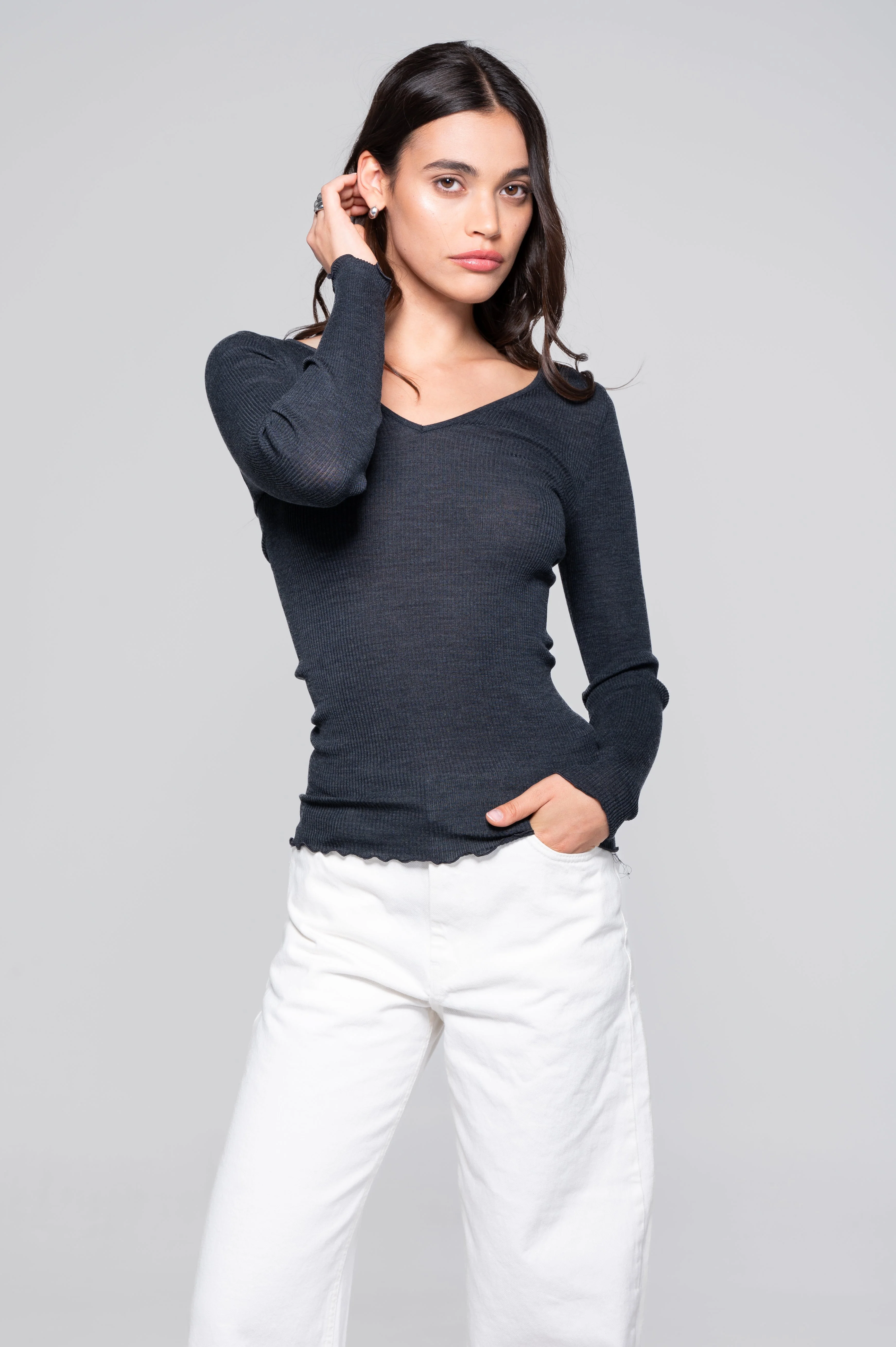 Wool and silk long sleeves V neck shirt 3486 - Image 18