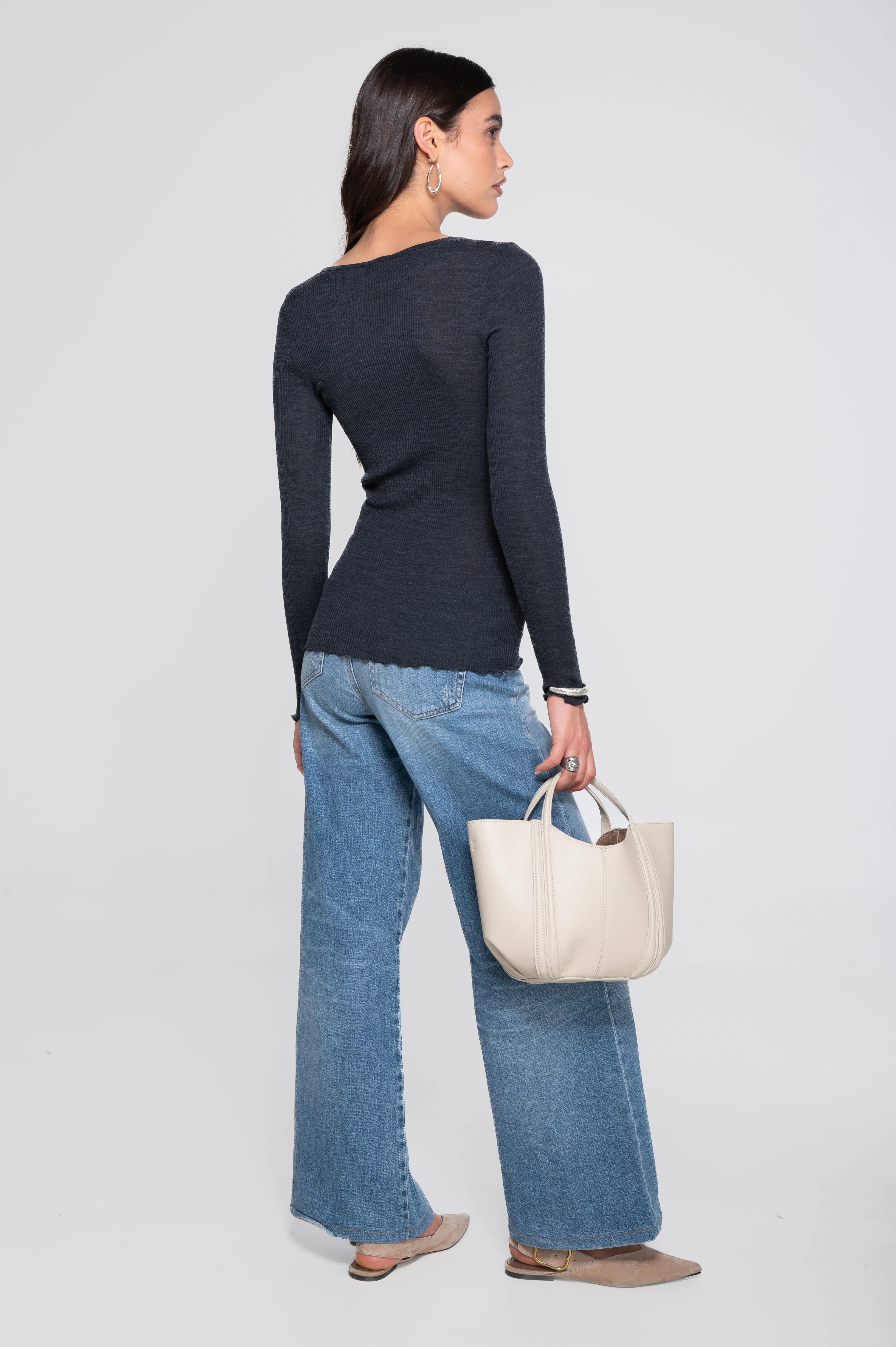 Wool and silk long sleeves V neck shirt 3486 - Image 36