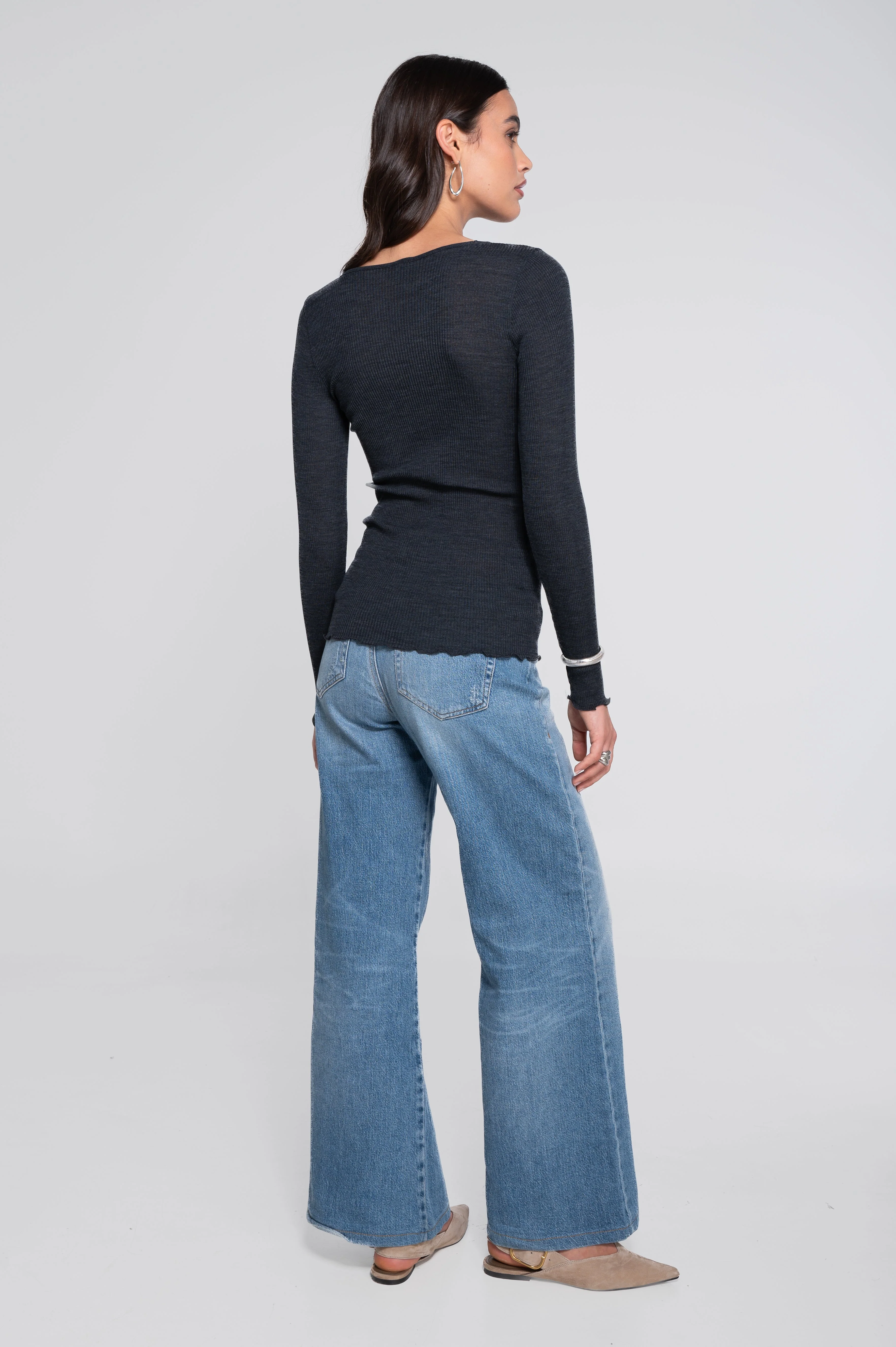 Wool and silk long sleeves V neck shirt 3486 - Image 37