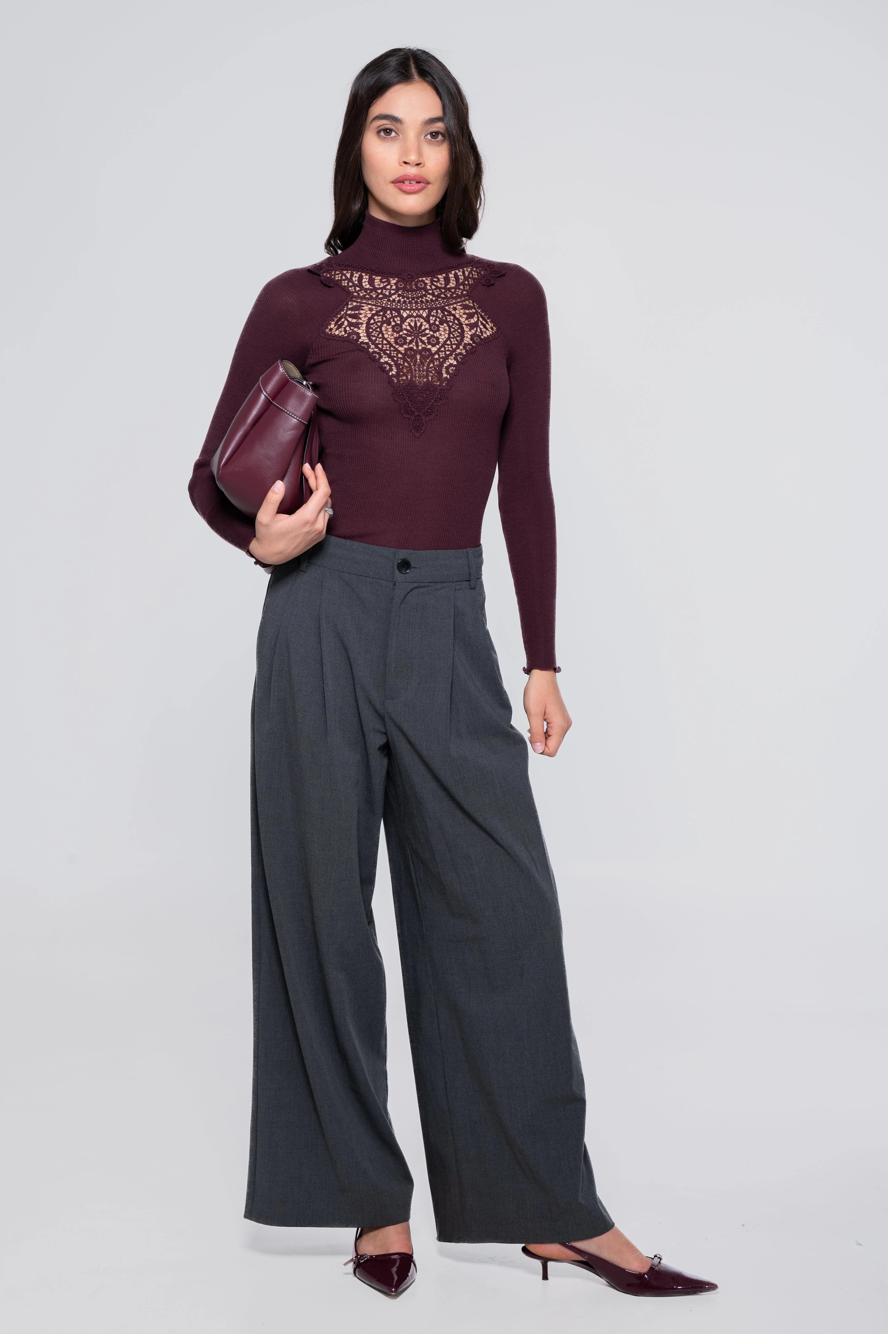 Long sleeves mock neck shirt with vintage macramé motif 7608 - Image 10