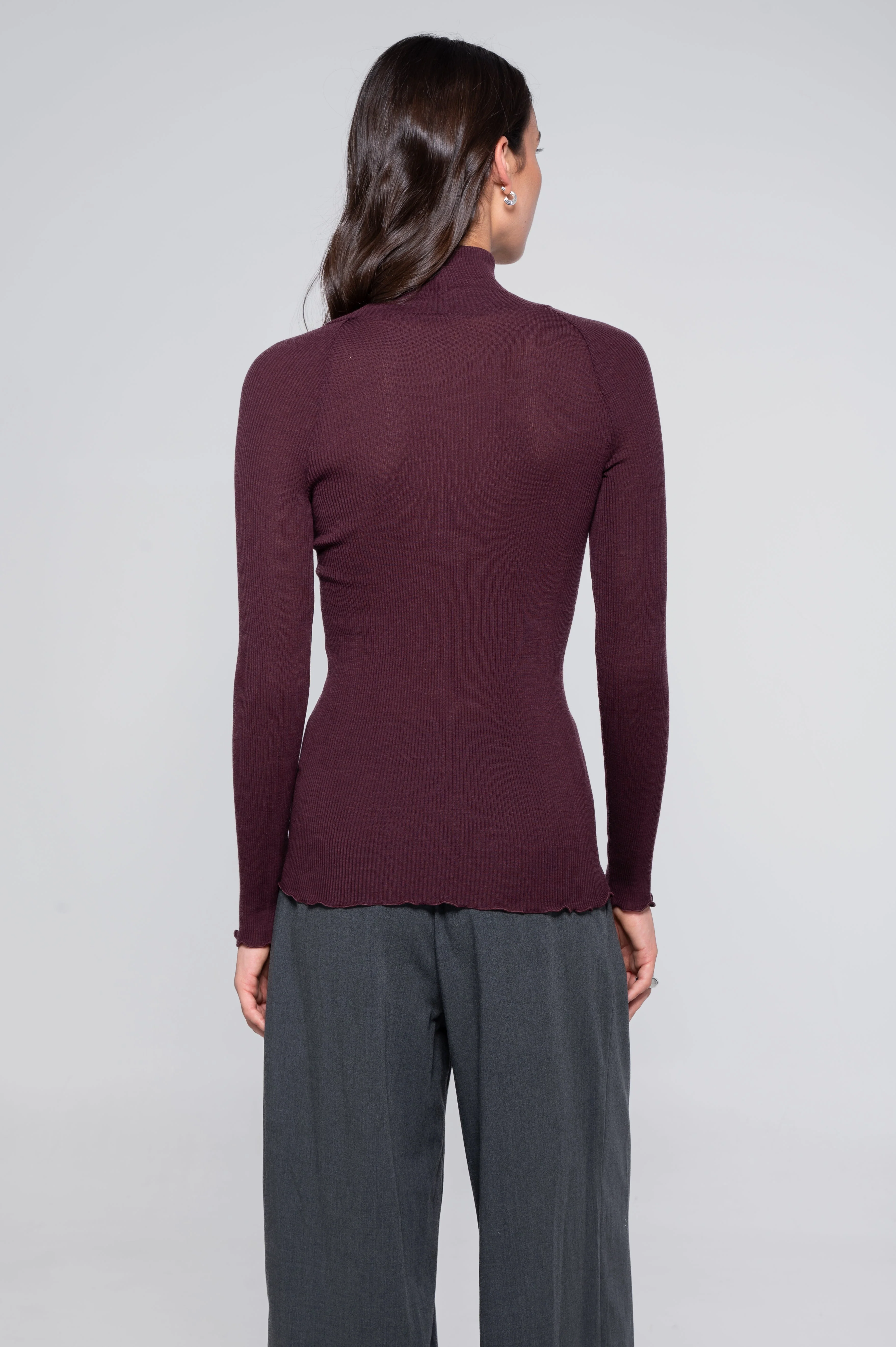 Long sleeves mock neck shirt with vintage macramé motif 7608 - Image 7