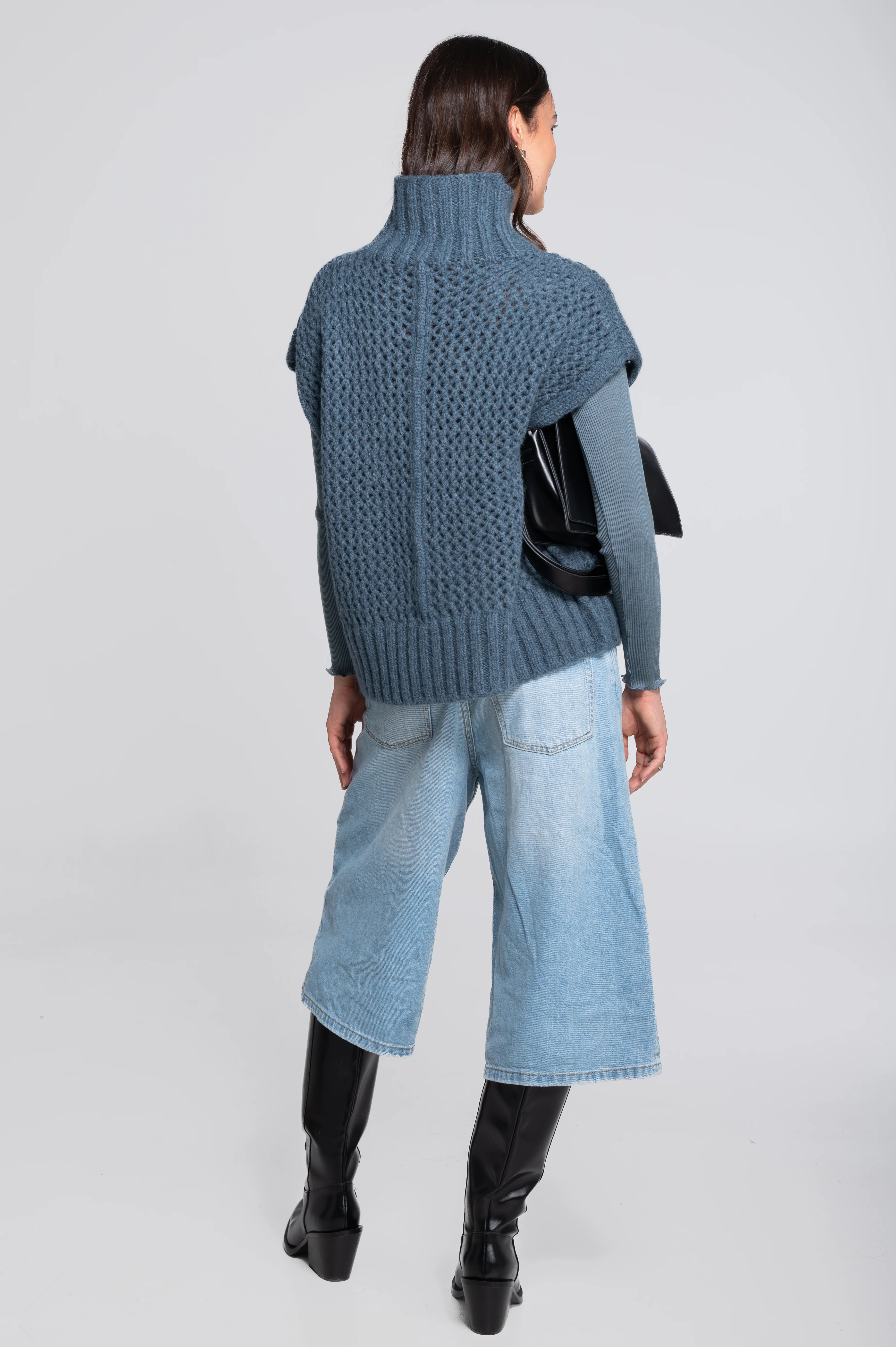 Mock neck vest in alpaca blend with openwork texture 7681 - Image 14