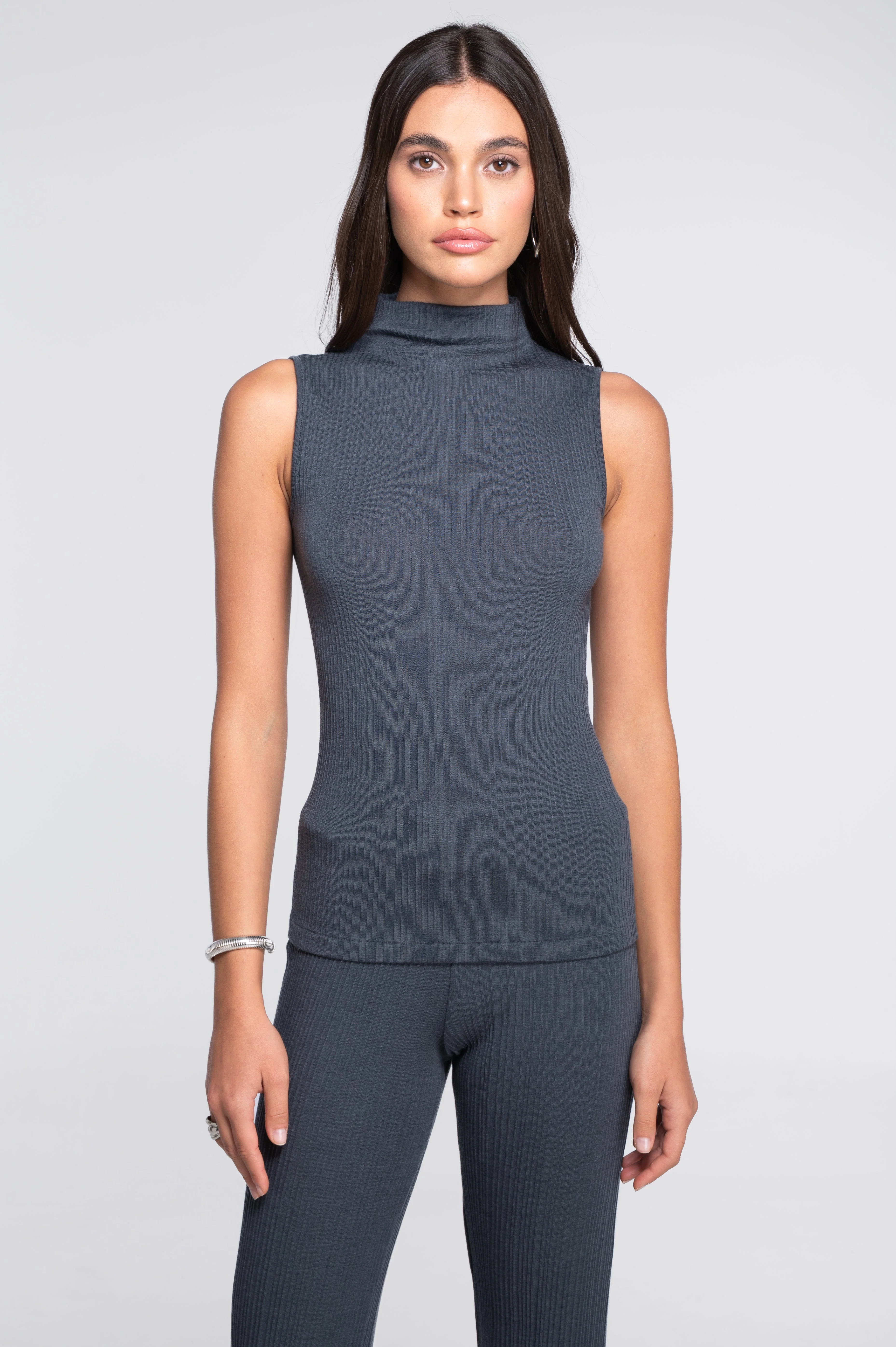 Wool and silk sleeveless mock neck top 7465 - Image 24