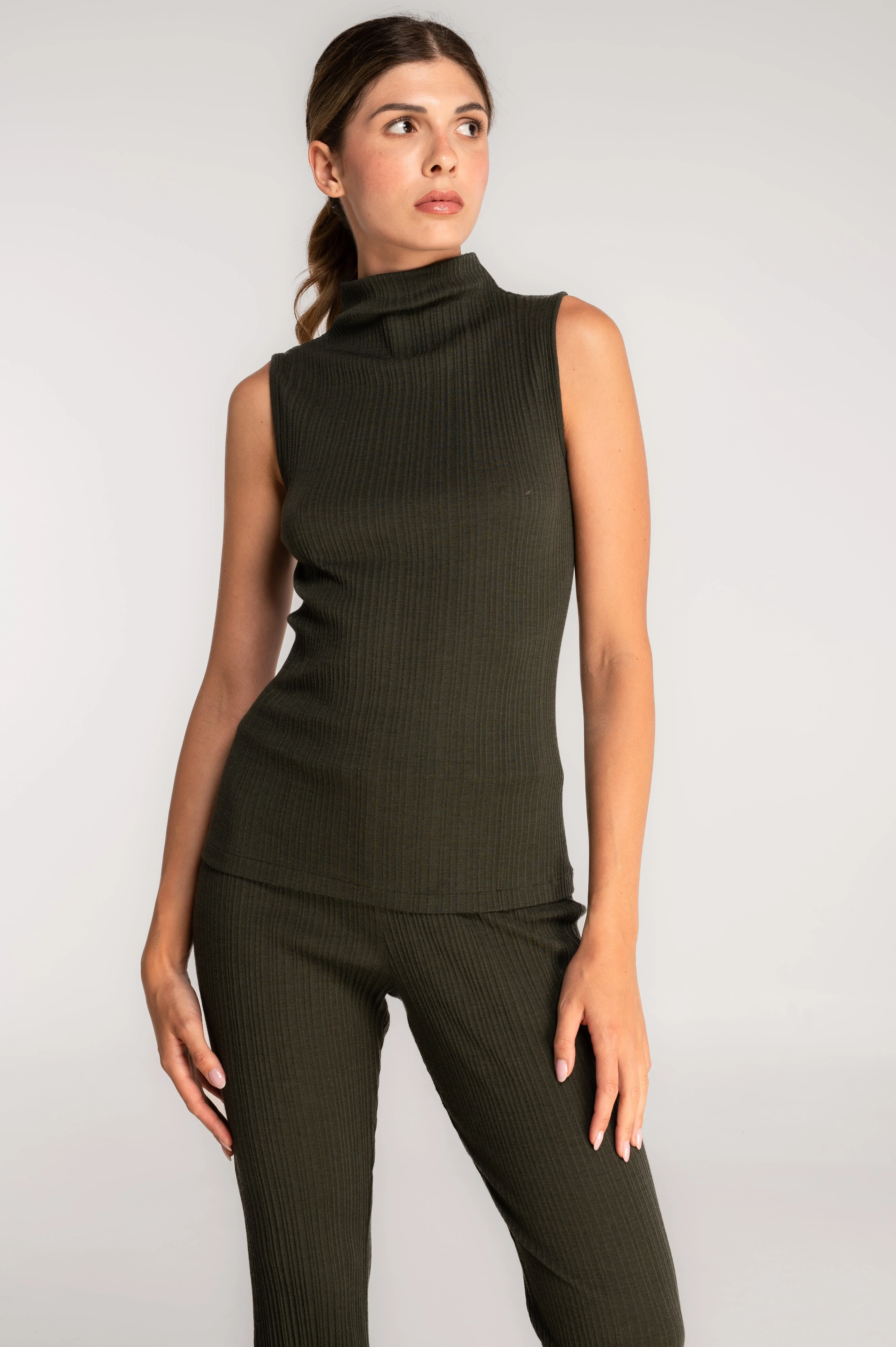 Wool and silk sleeveless mock neck top 7465 - Image 7