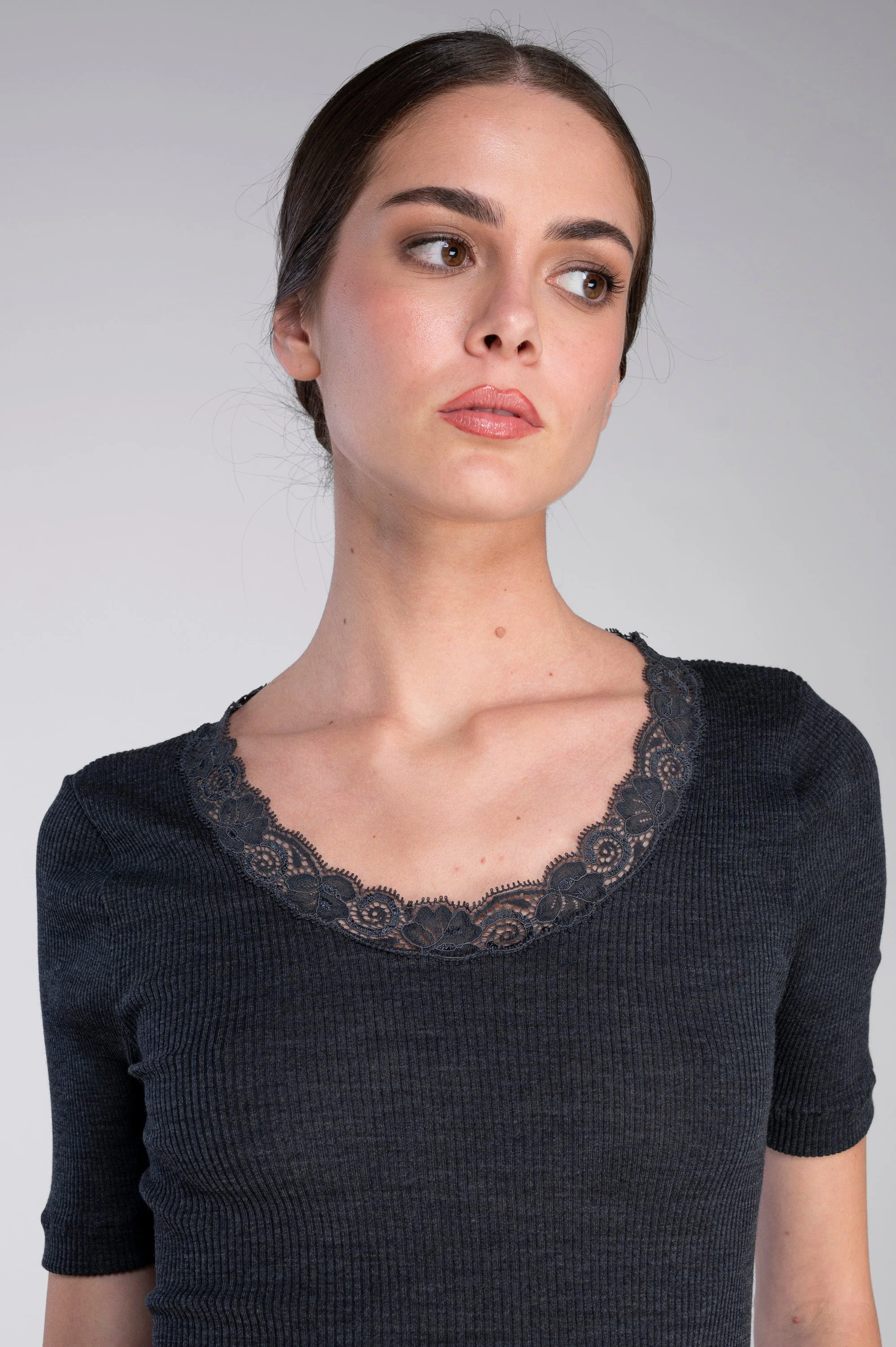 Wool and silk round neck T-Shirt 3414 - Image 11