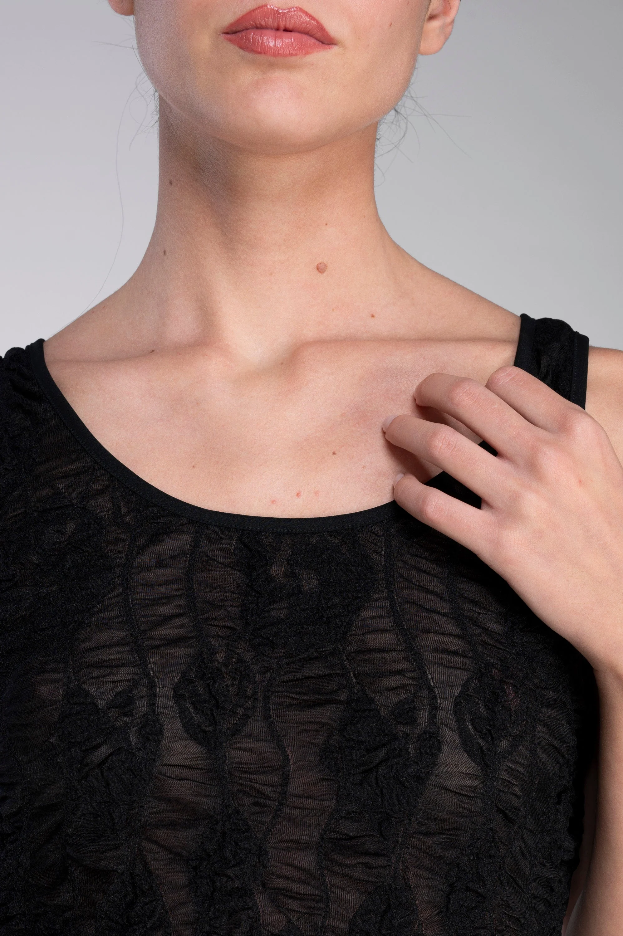 Tank top in ruffled laize 7452 - Image 4