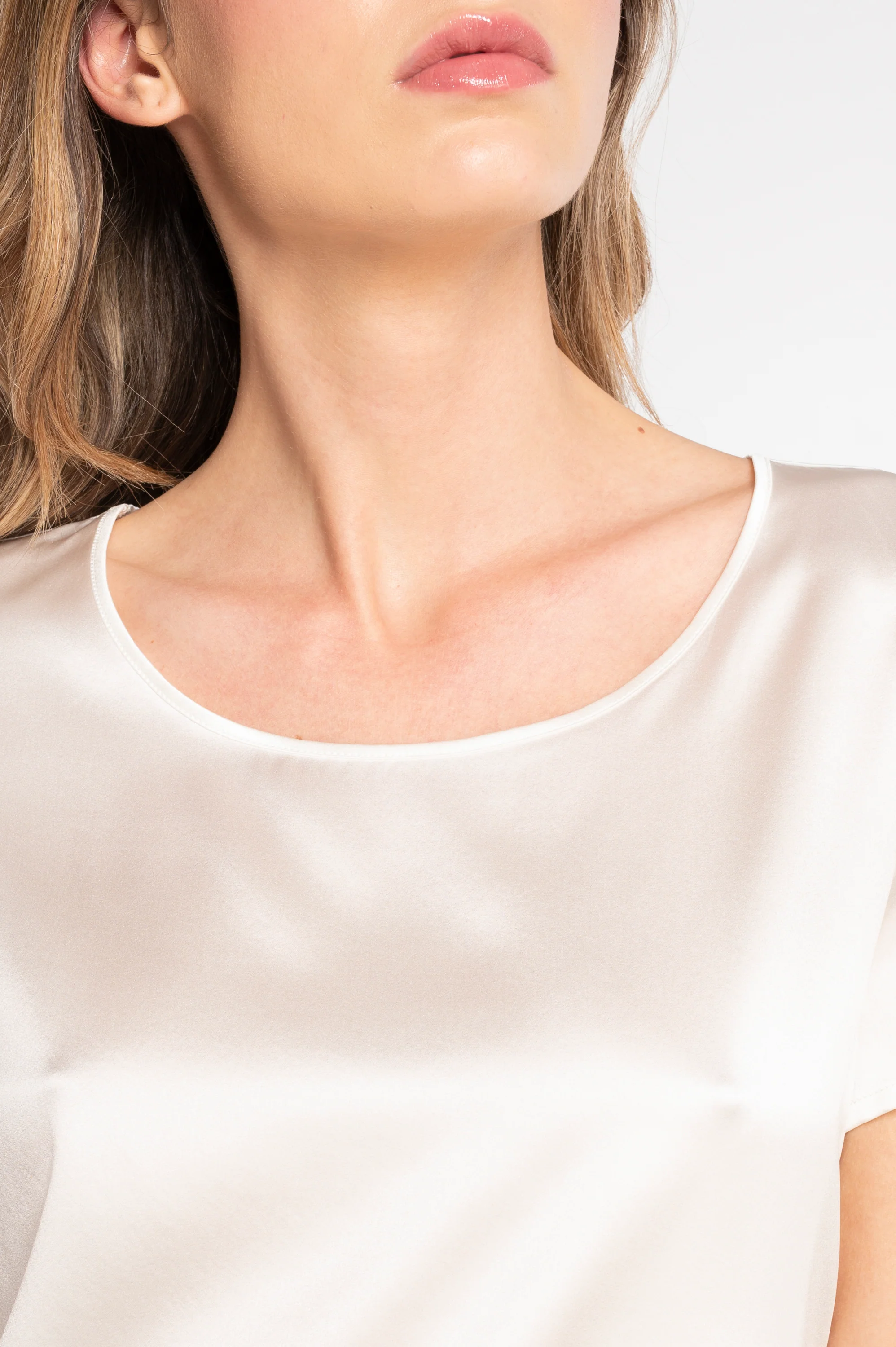 Short-sleeved stretch silk top 10308 - Image 6